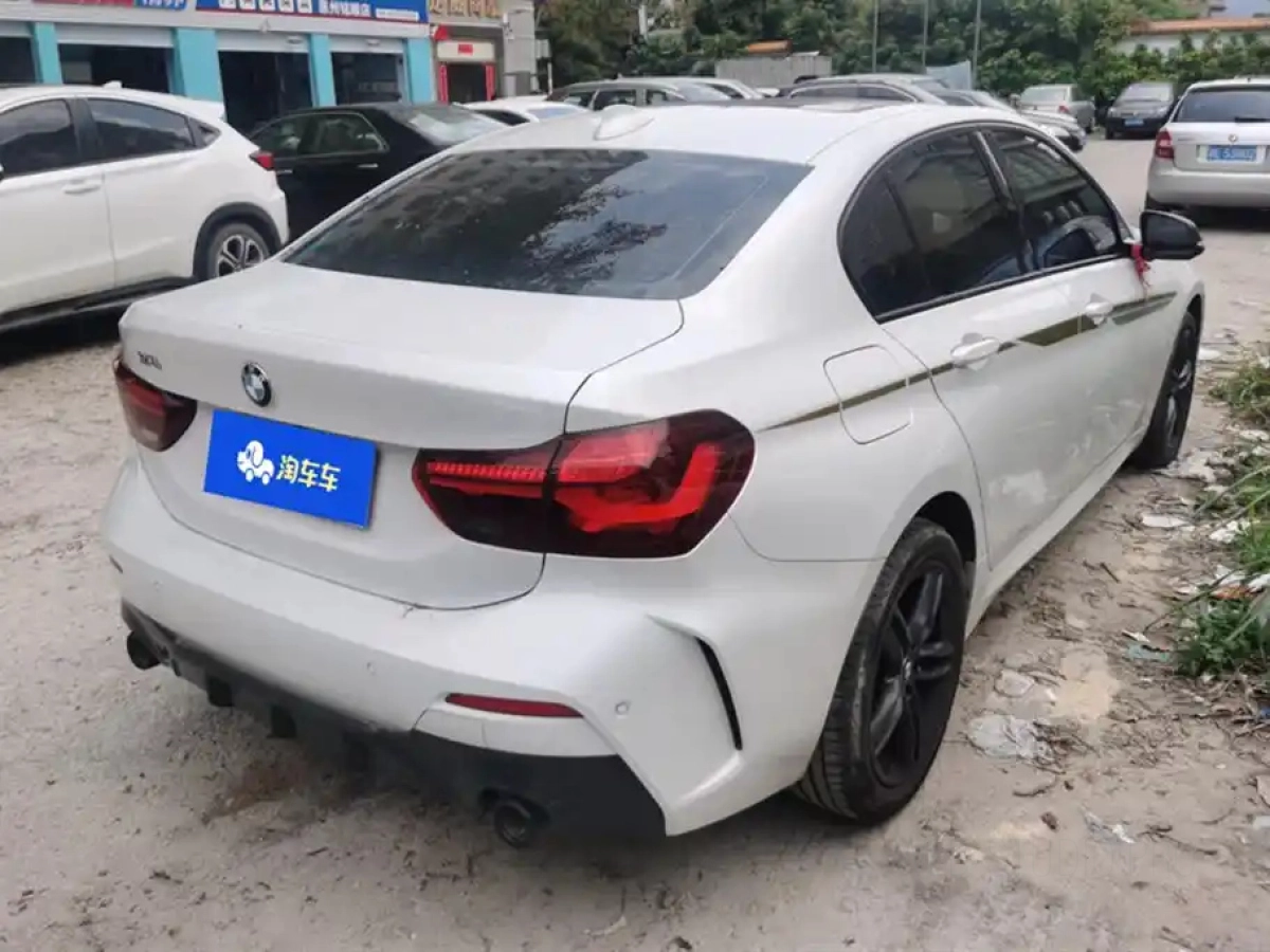 BMW 1-SERIES