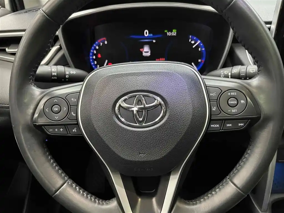 TOYOTA COROLLA CROSS