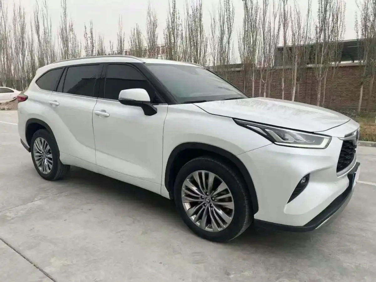 TOYOTA HIGHLANDER