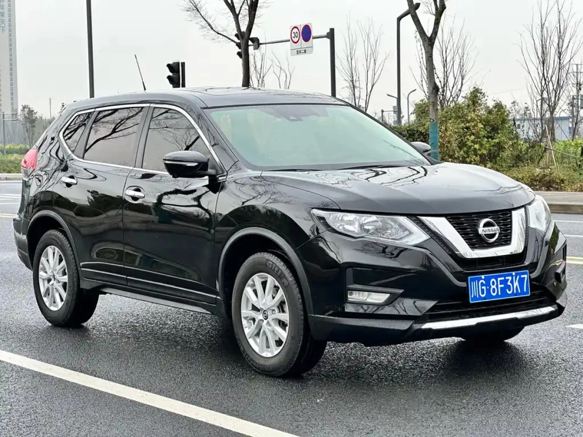 NISSAN X-TRAIL