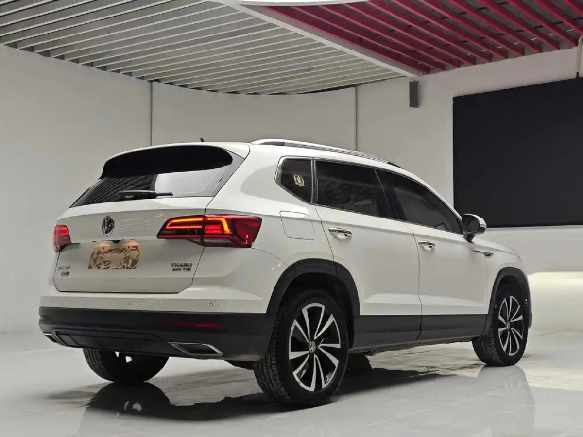VOLKSWAGEN THARU