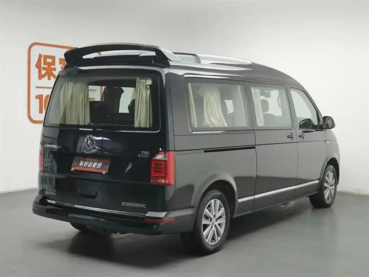VOLKSWAGEN CARAVELLE