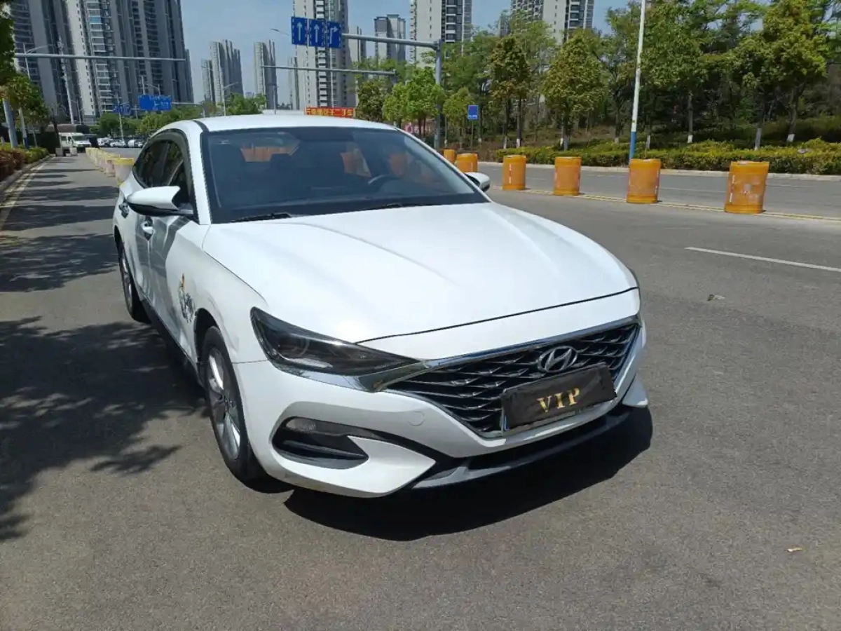 HYUNDAI LAFESTA
