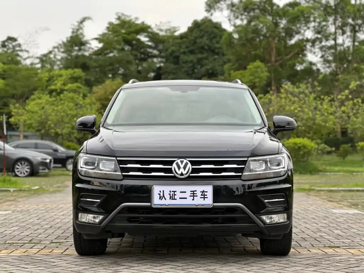 VOLKSWAGEN TIGUAN L