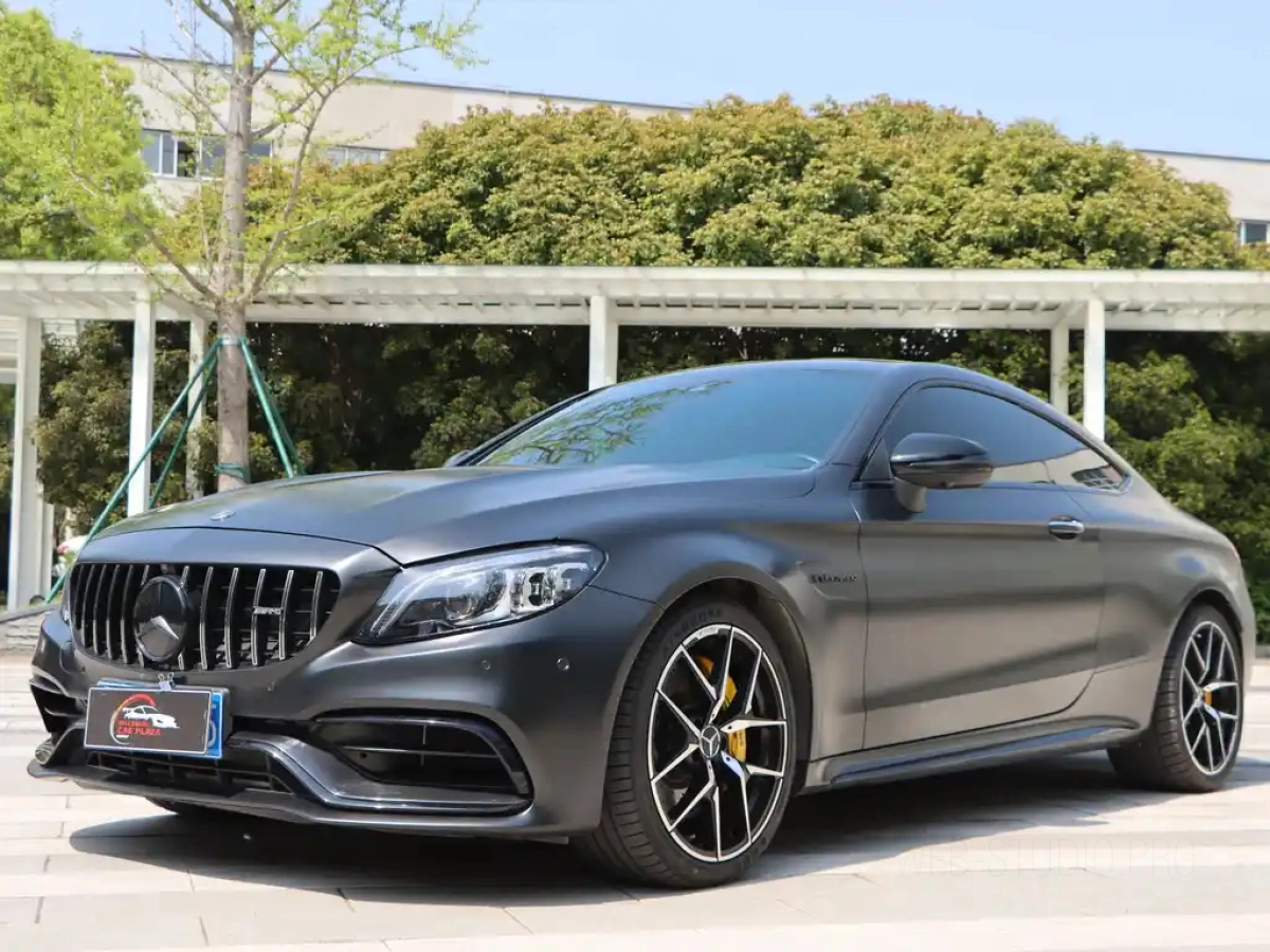 MERCEDES BENZ C-CLASS AMG