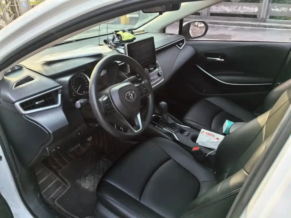 TOYOTA COROLLA