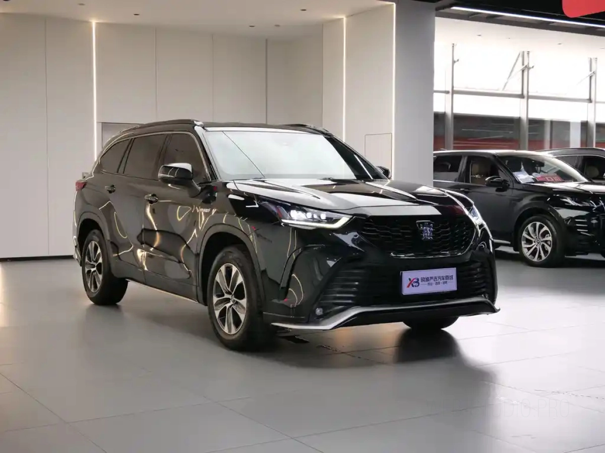 TOYOTA CROWN LUFANG
