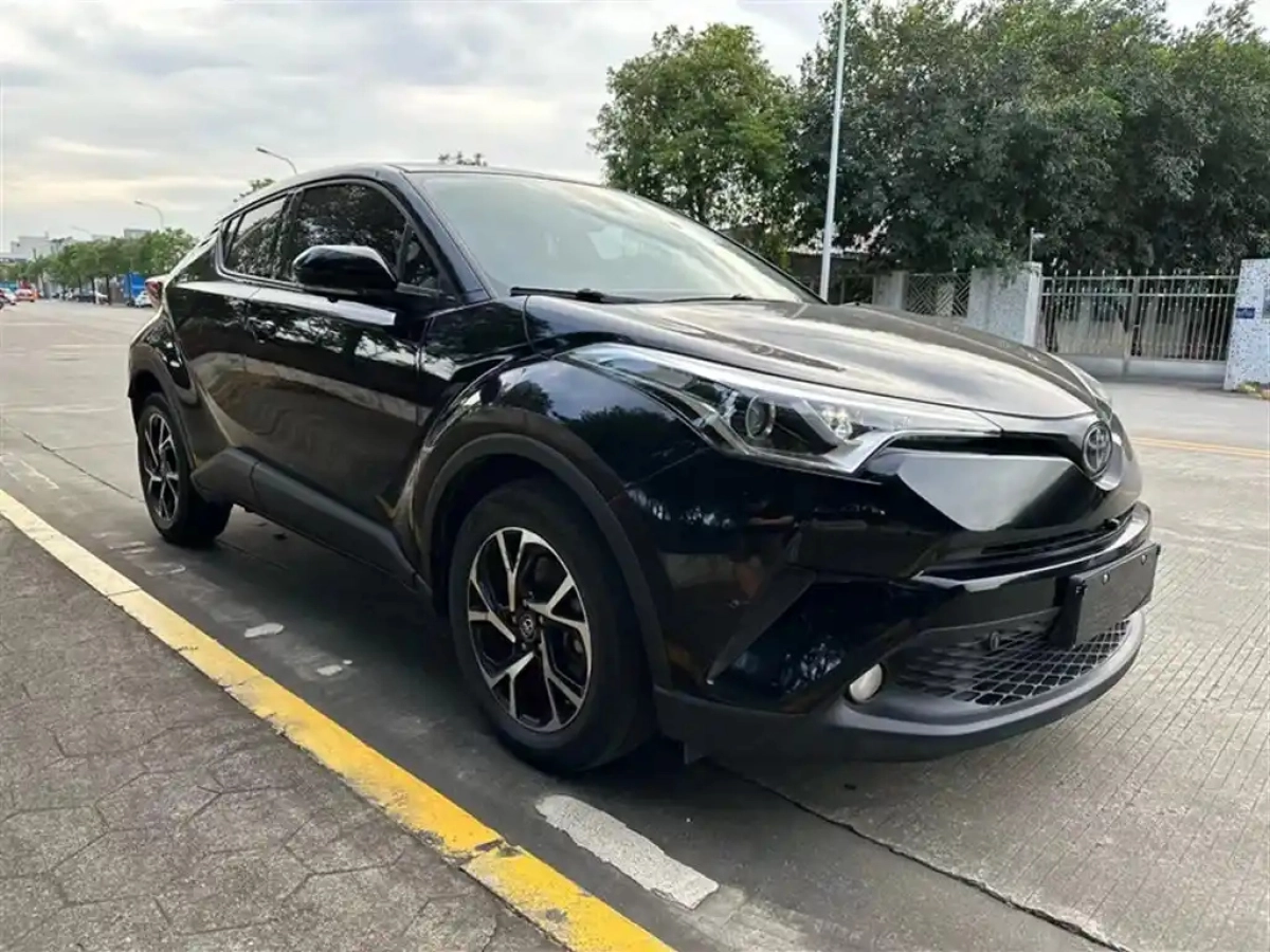 TOYOTA C-HR
