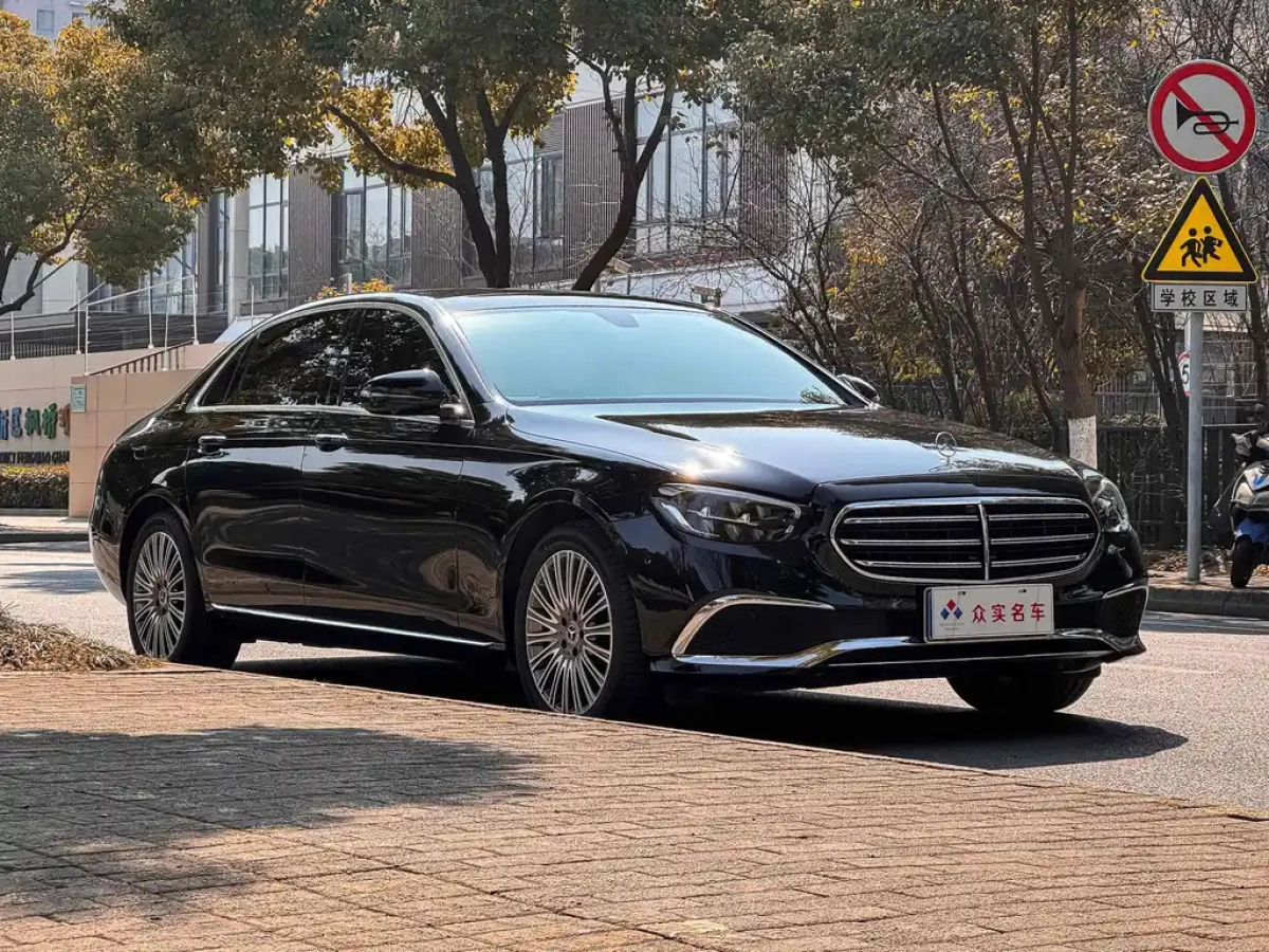 MERCEDES BENZ E-CLASS