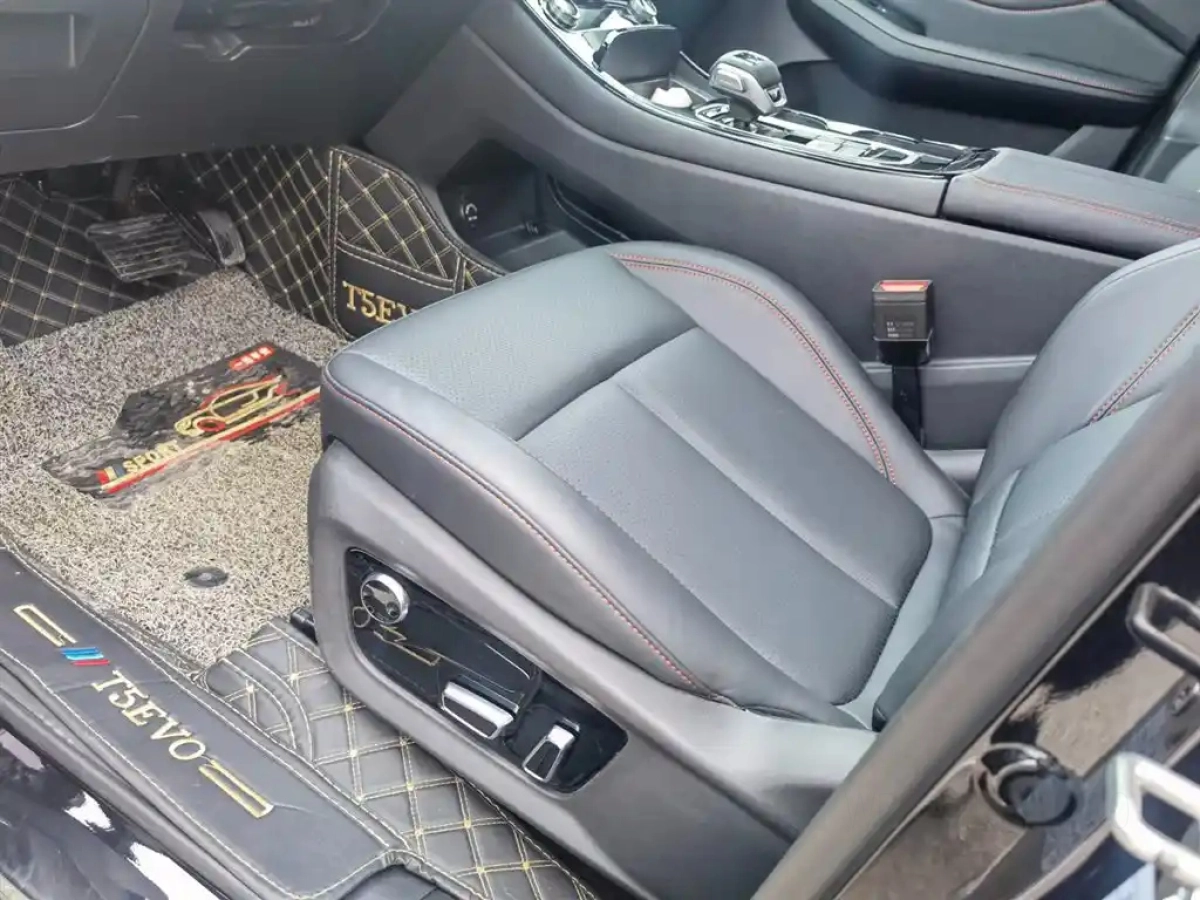 DONGFENG FORTHING T5 EVO