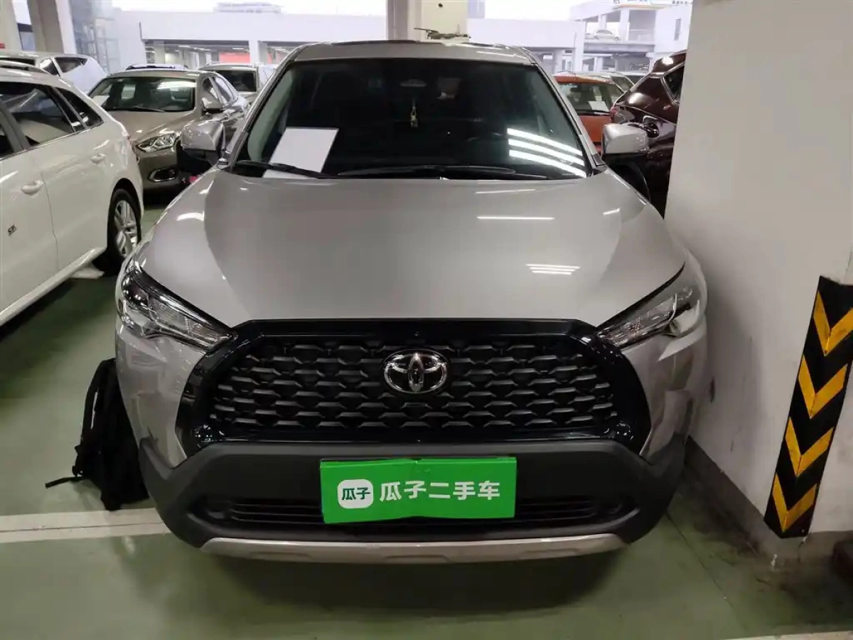 TOYOTA COROLLA CROSS