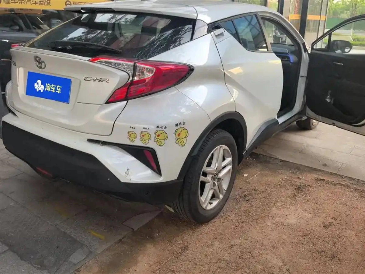 TOYOTA C-HR