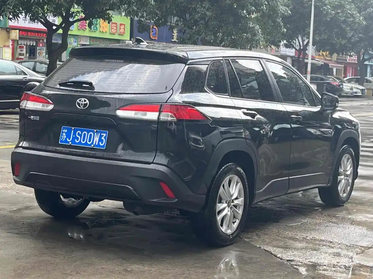 TOYOTA COROLLA CROSS