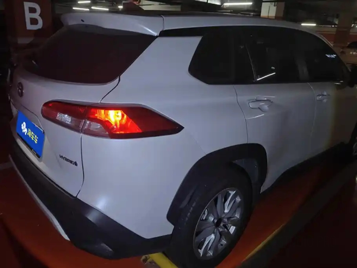 TOYOTA COROLLA CROSS