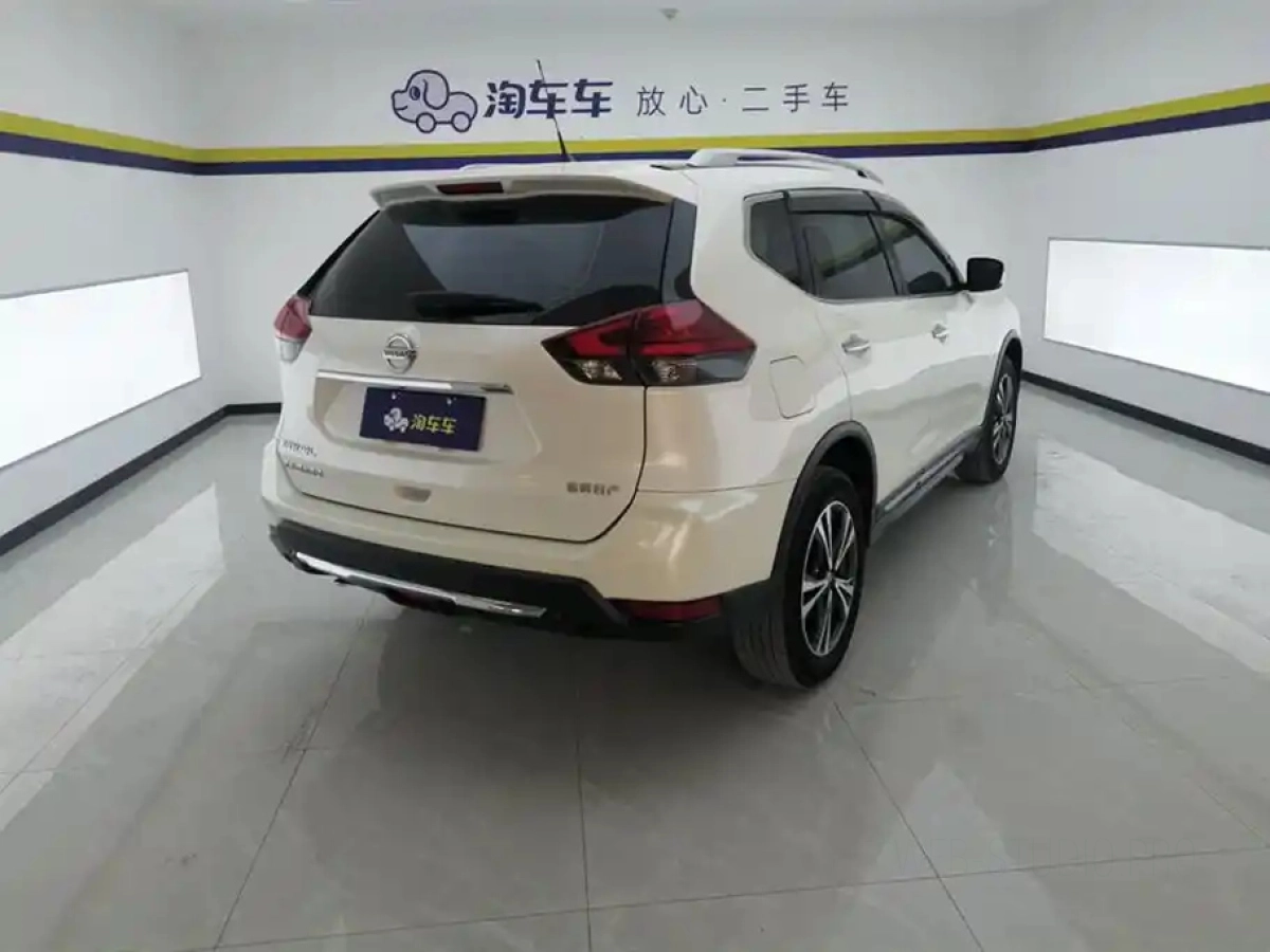 NISSAN X-TRAIL