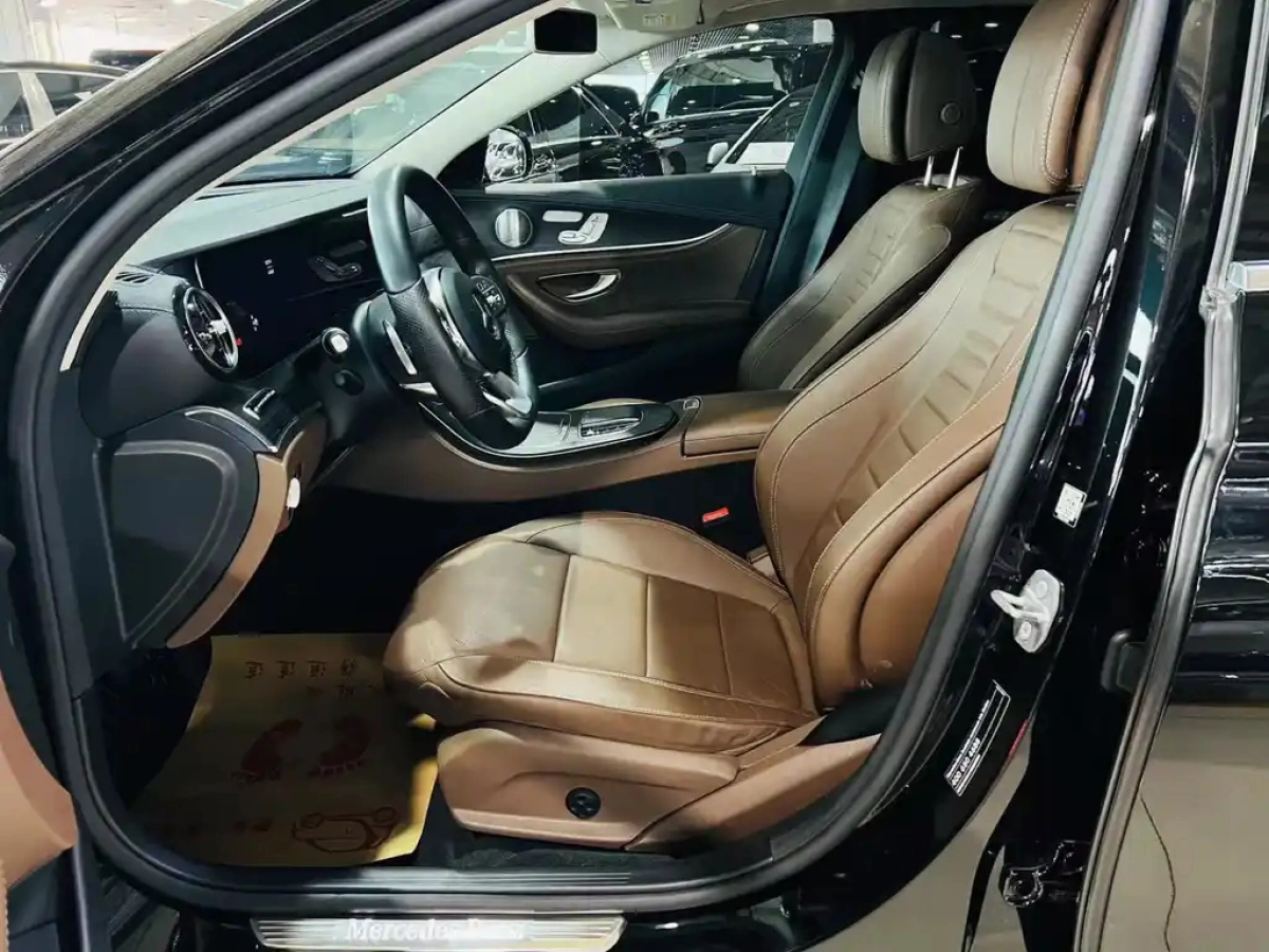 MERCEDES BENZ E-CLASS