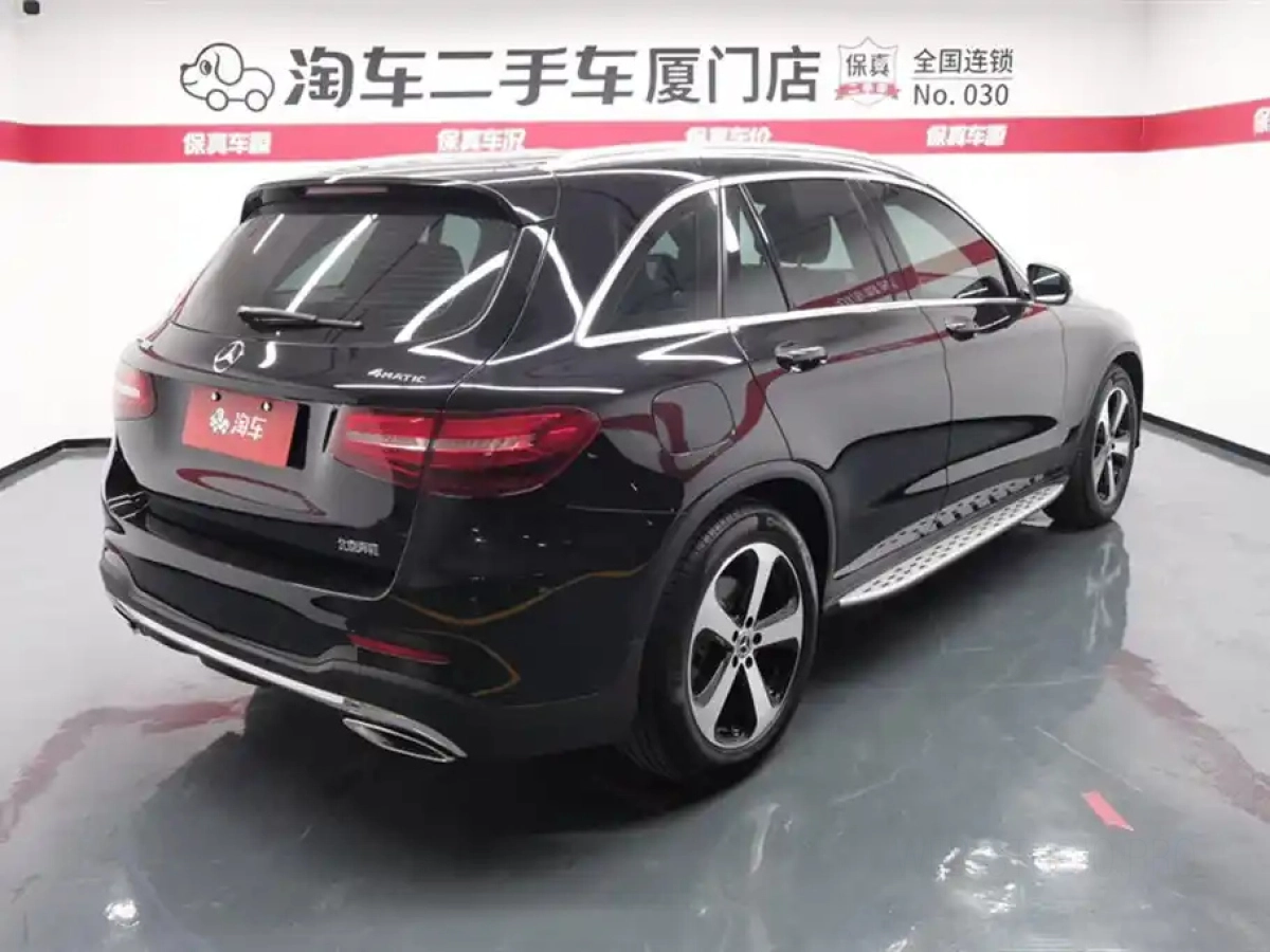 MERCEDES BENZ GLC