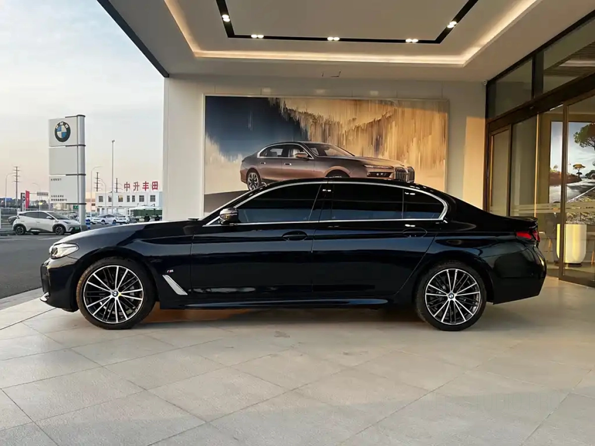 BMW 5-SERIES