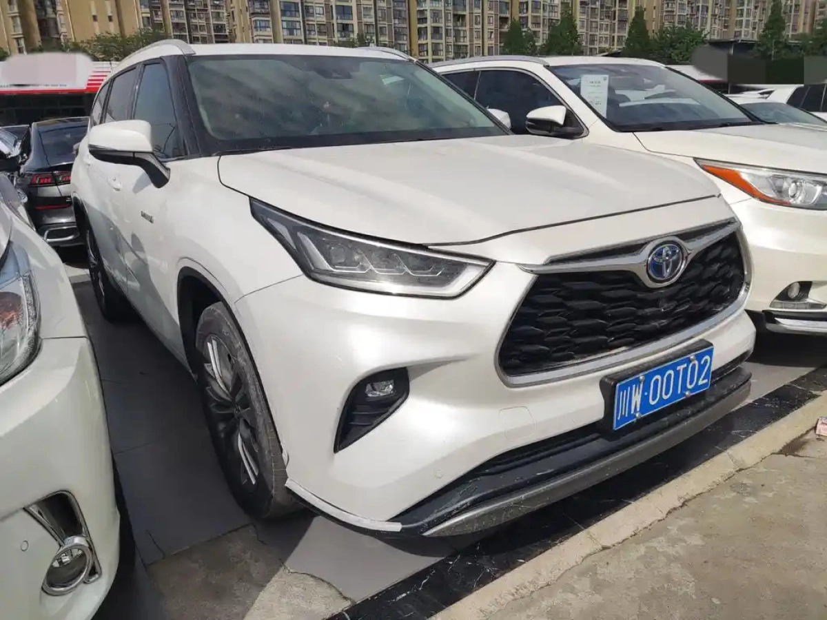 TOYOTA HIGHLANDER