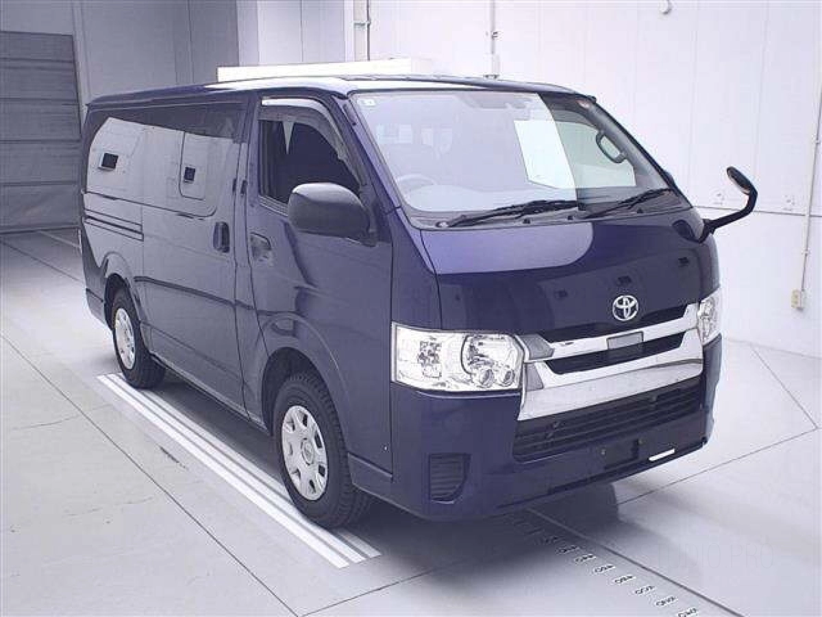 TOYOTA REGIUS ACE VAN GDH206V 2020