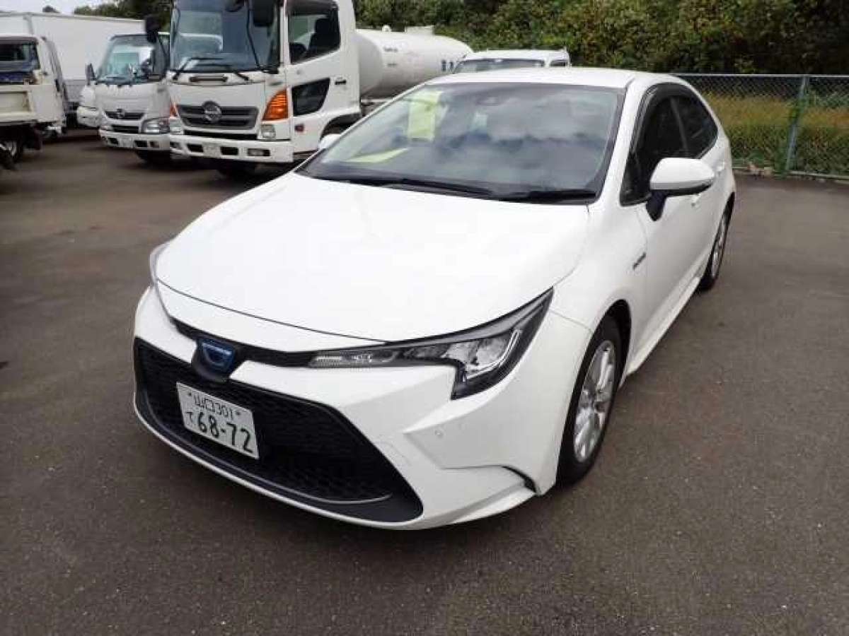 TOYOTA COROLLA ZWE214 2020
