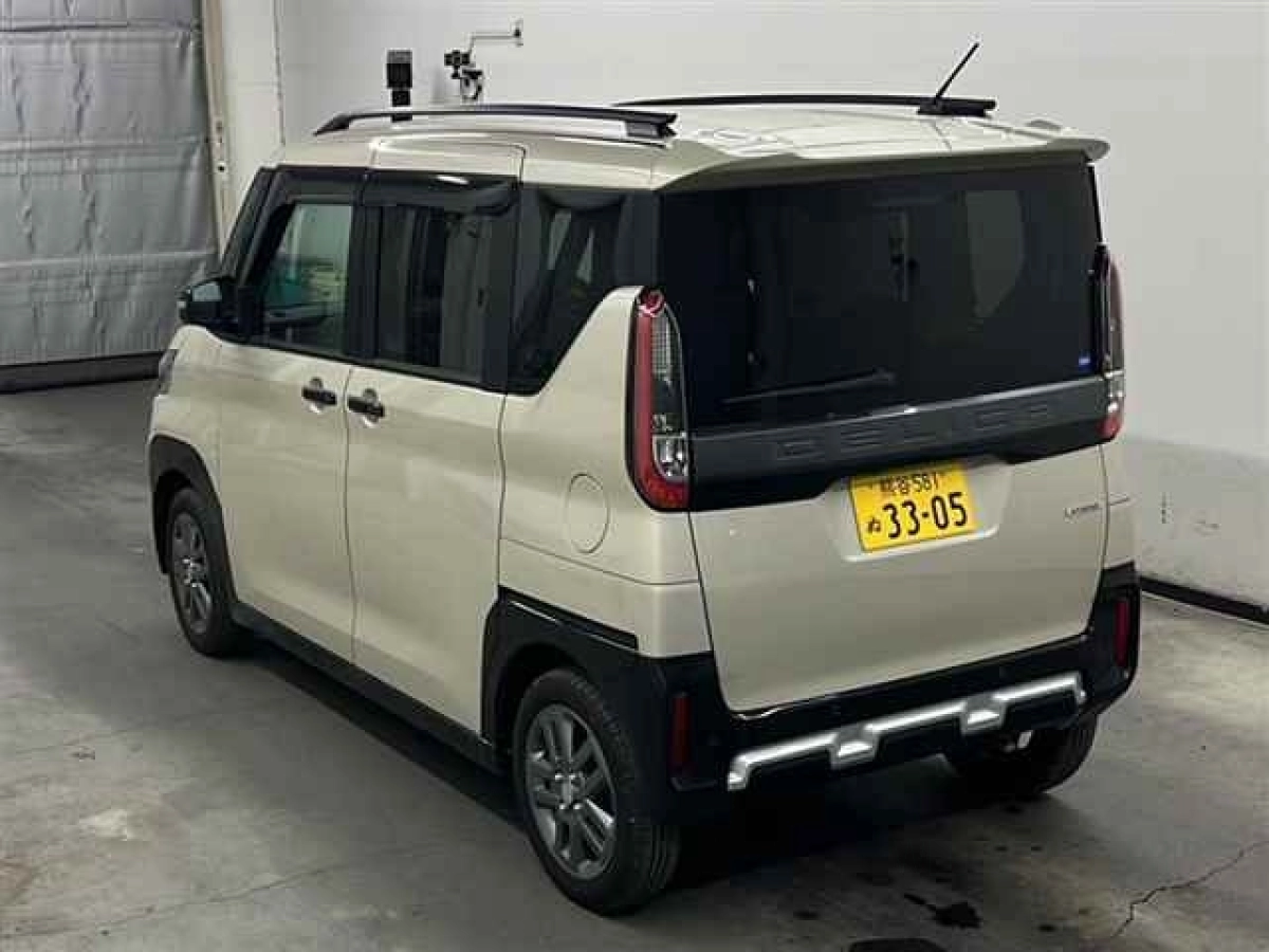 MITSUBISHI DELICA MINI