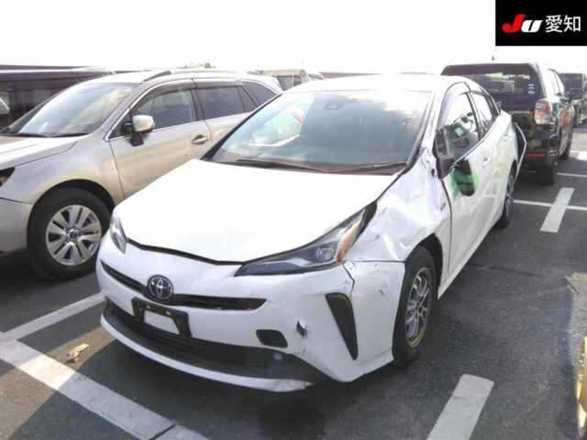 TOYOTA PRIUS ZVW55 2019