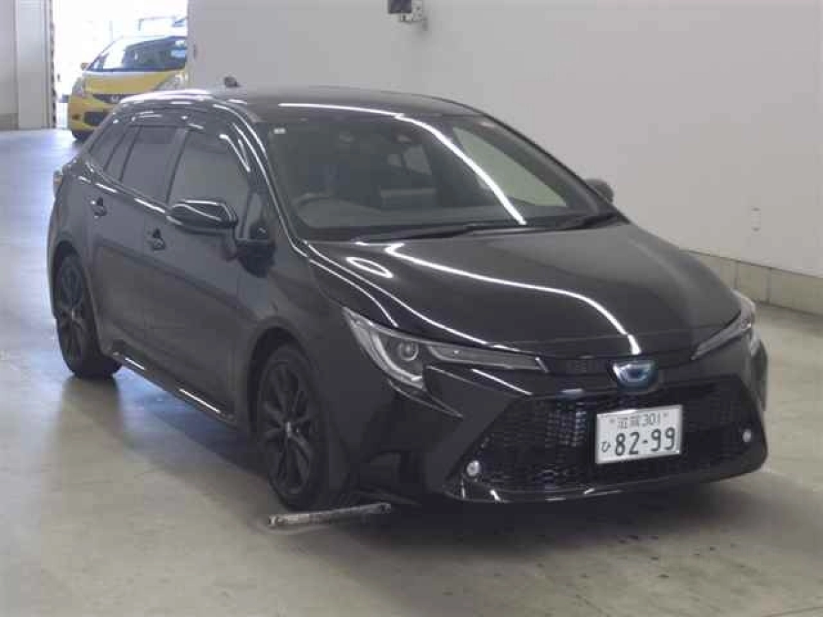 TOYOTA COROLLA TOURING ZWE211W 2022