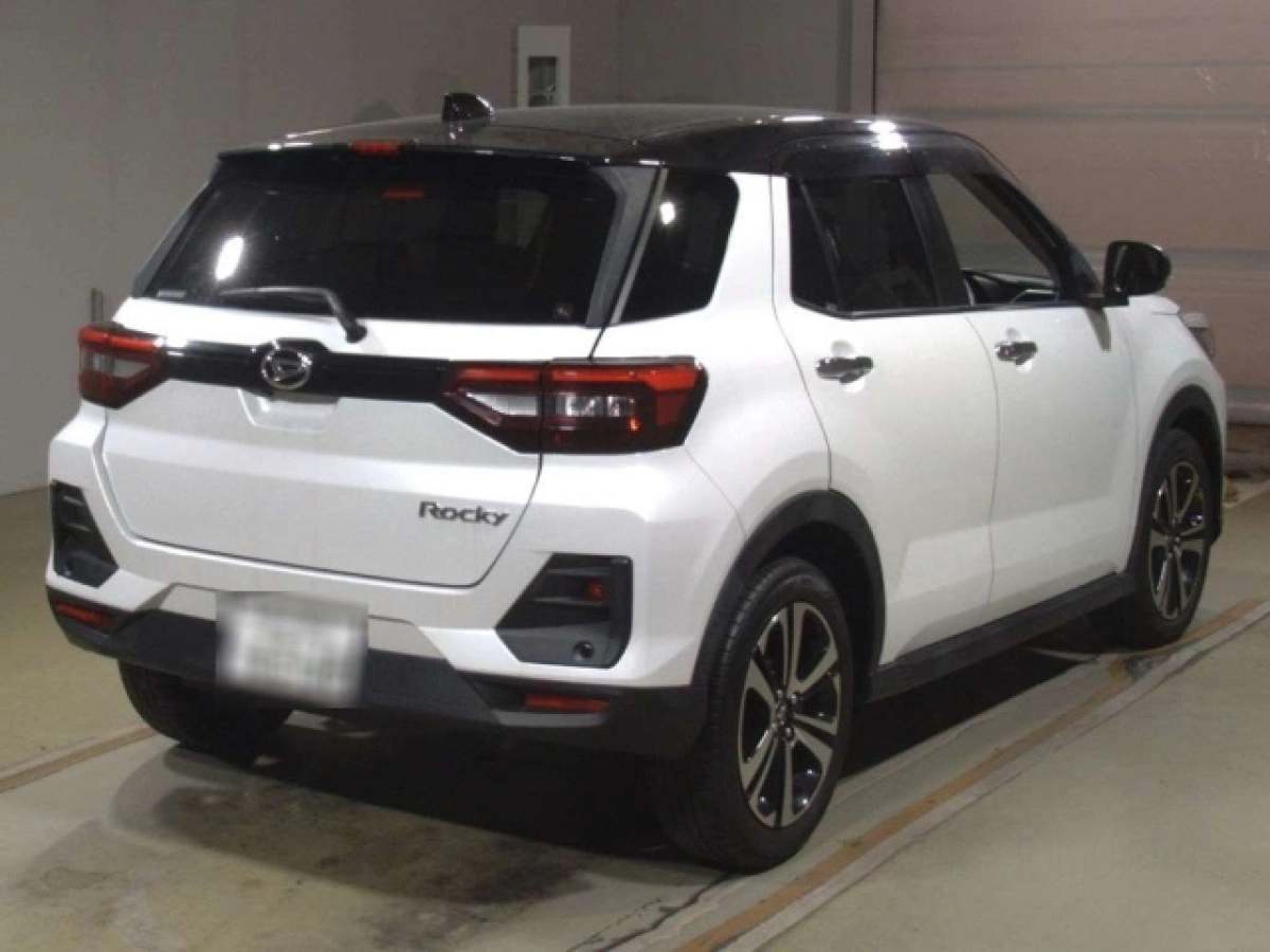 DAIHATSU ROCKY