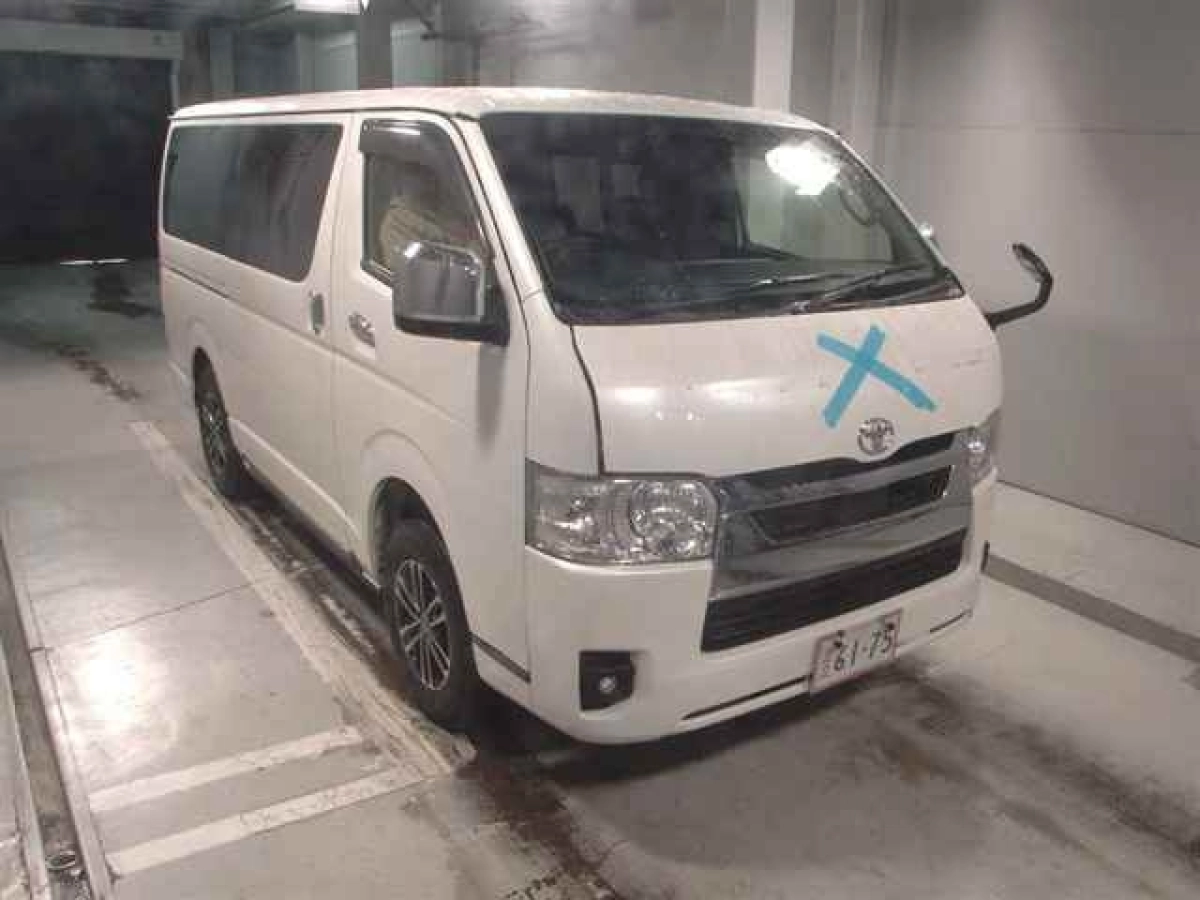 TOYOTA HIACE VAN GDH206V 2022
