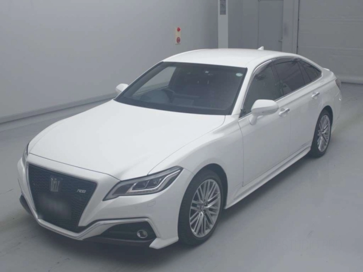 TOYOTA CROWN ARS220 2020