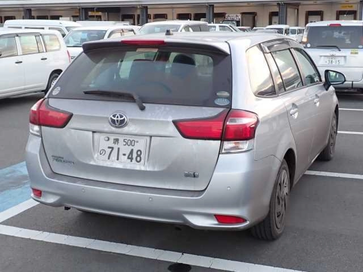 TOYOTA COROLLA FIELDER