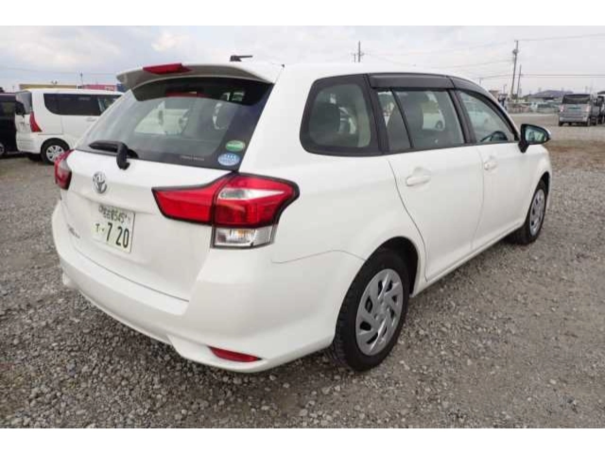 TOYOTA COROLLA FIELDER