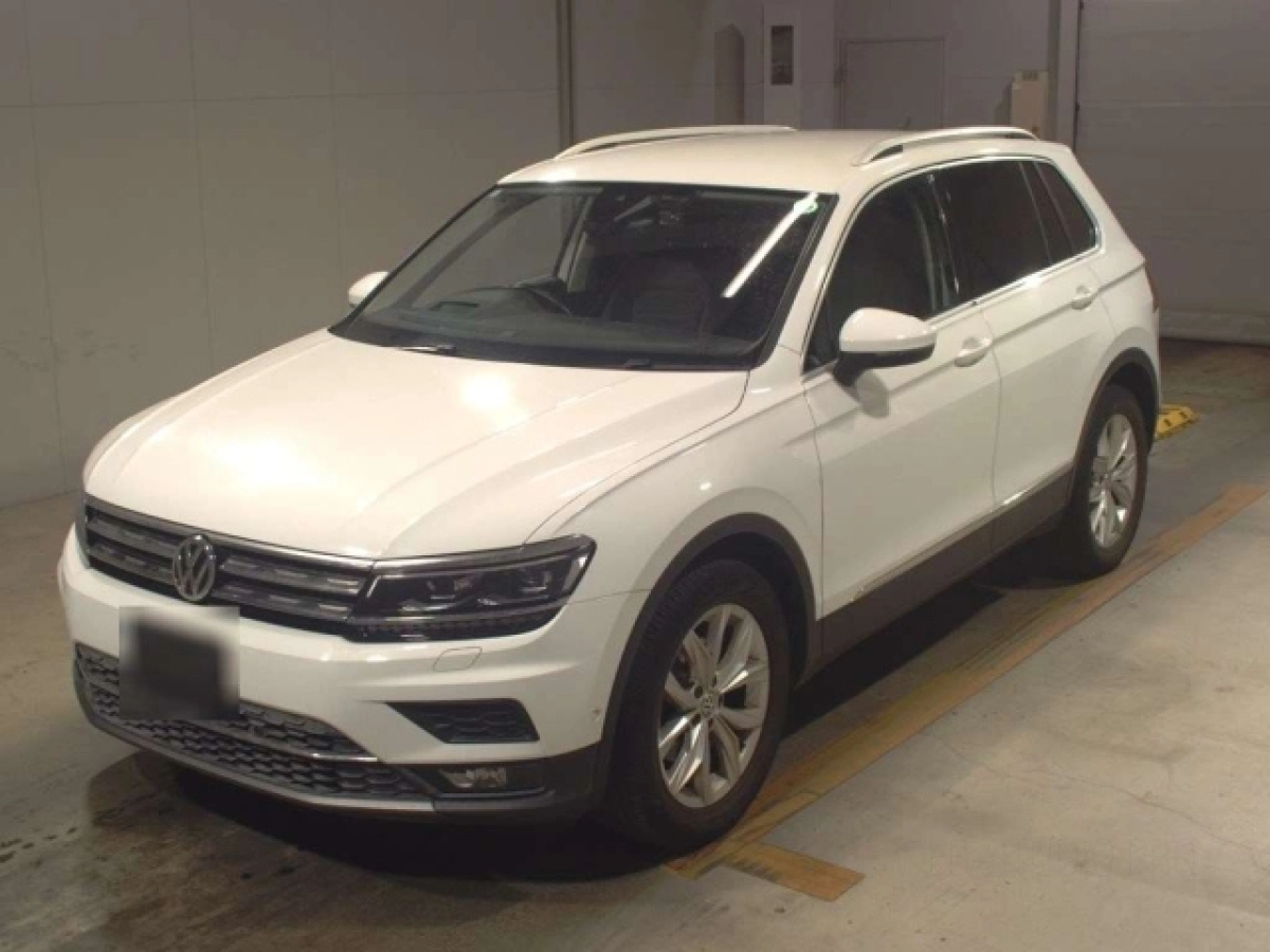 VOLKSWAGEN TIGUAN 5NCZD 2019