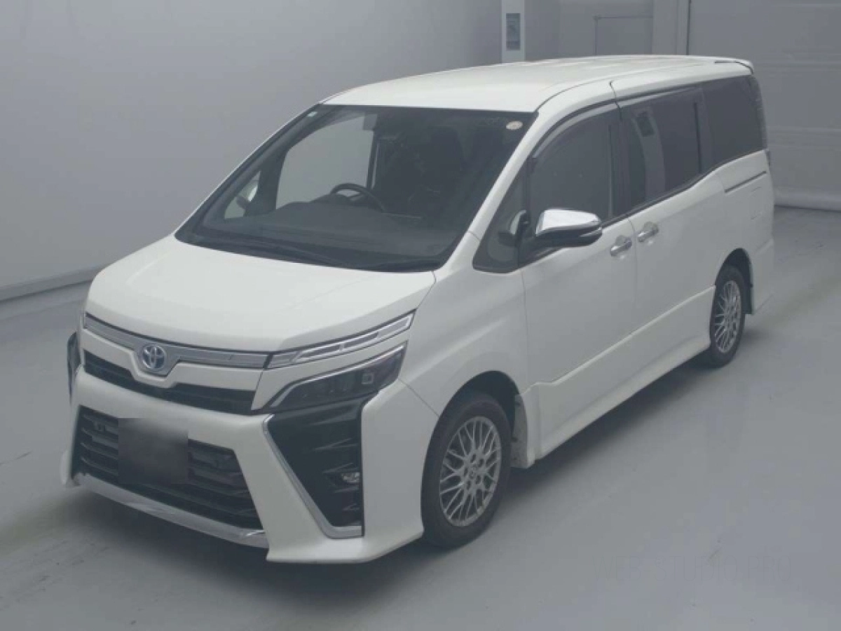 TOYOTA VOXY ZWR80W 2020