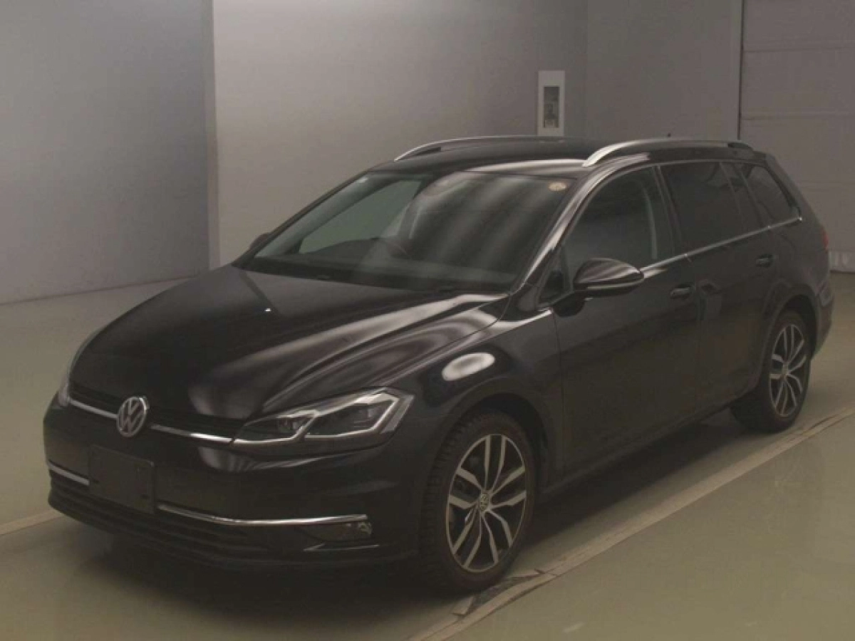 VOLKSWAGEN GOLF VARIANT AUCHP 2019