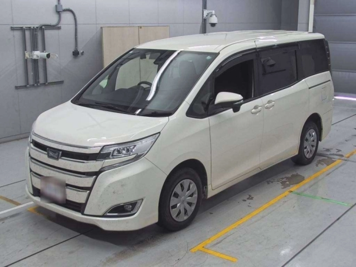 TOYOTA NOAH ZRR85G 2020
