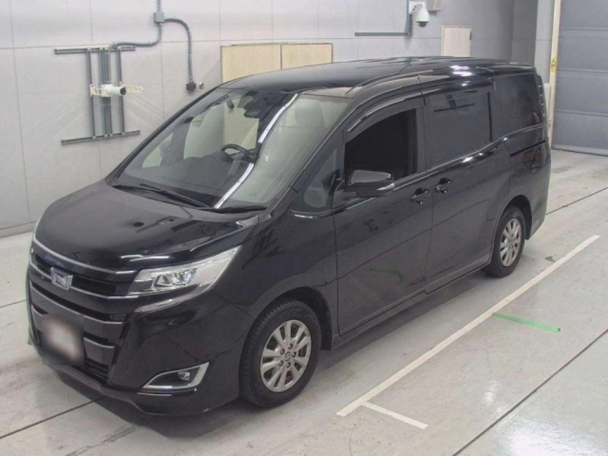 TOYOTA NOAH ZWR80G 2020