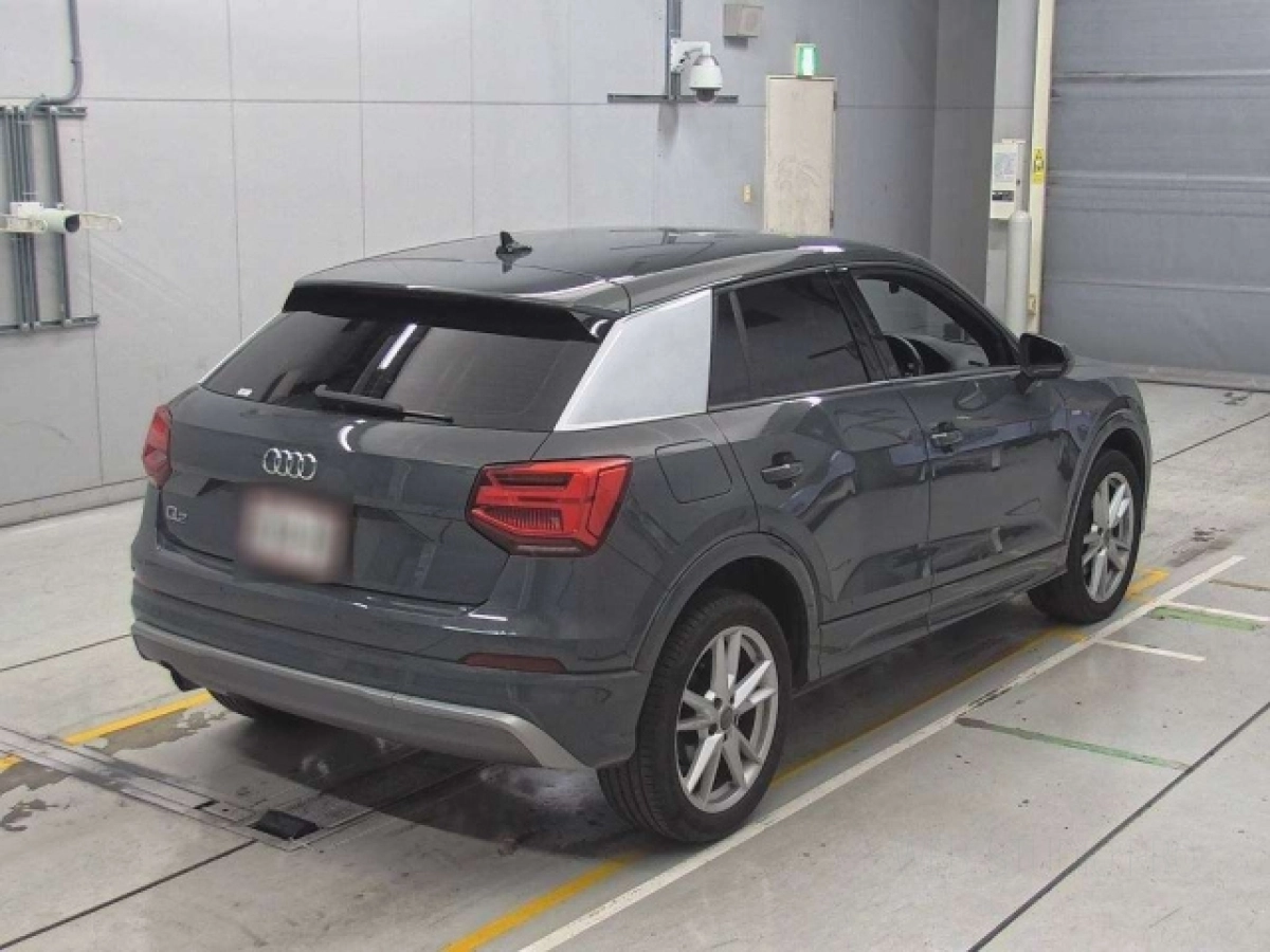 AUDI Q2