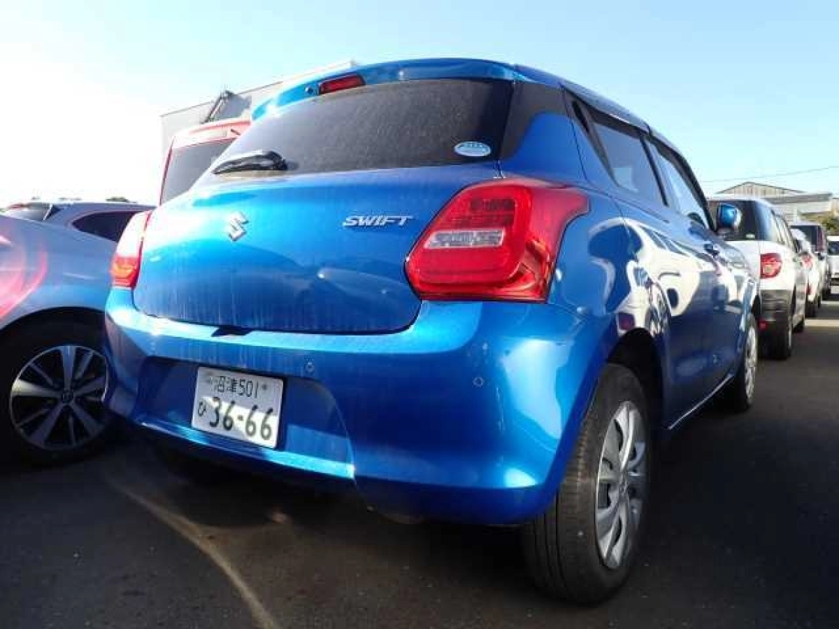 SUZUKI SWIFT