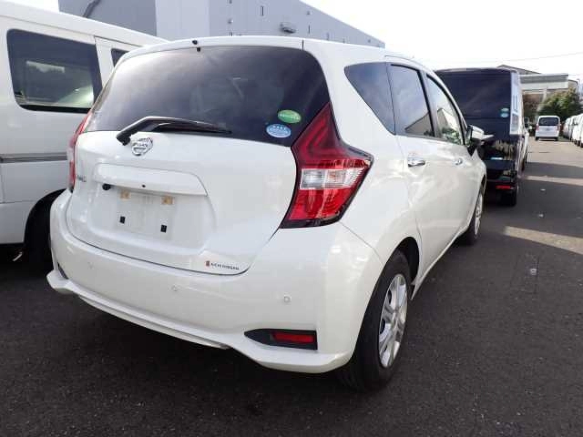 NISSAN NOTE