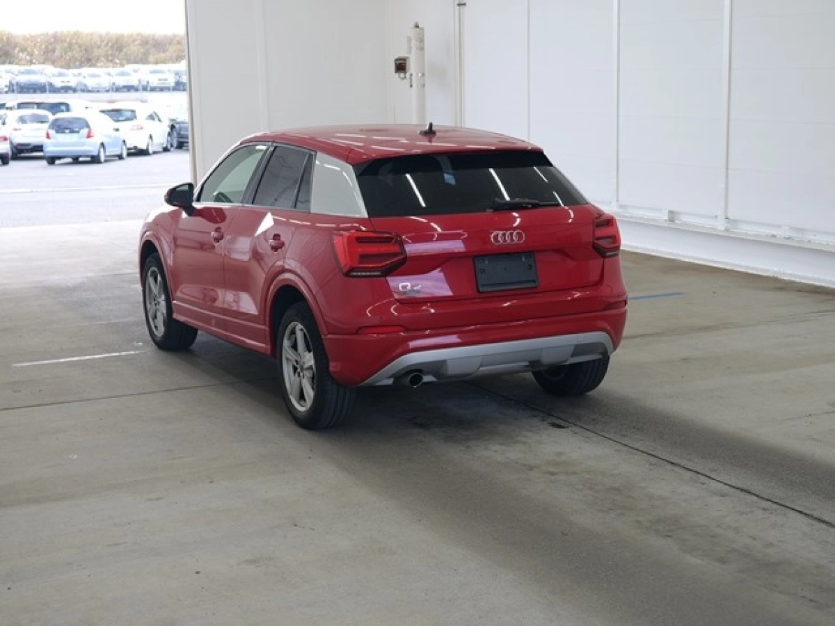 AUDI Q2