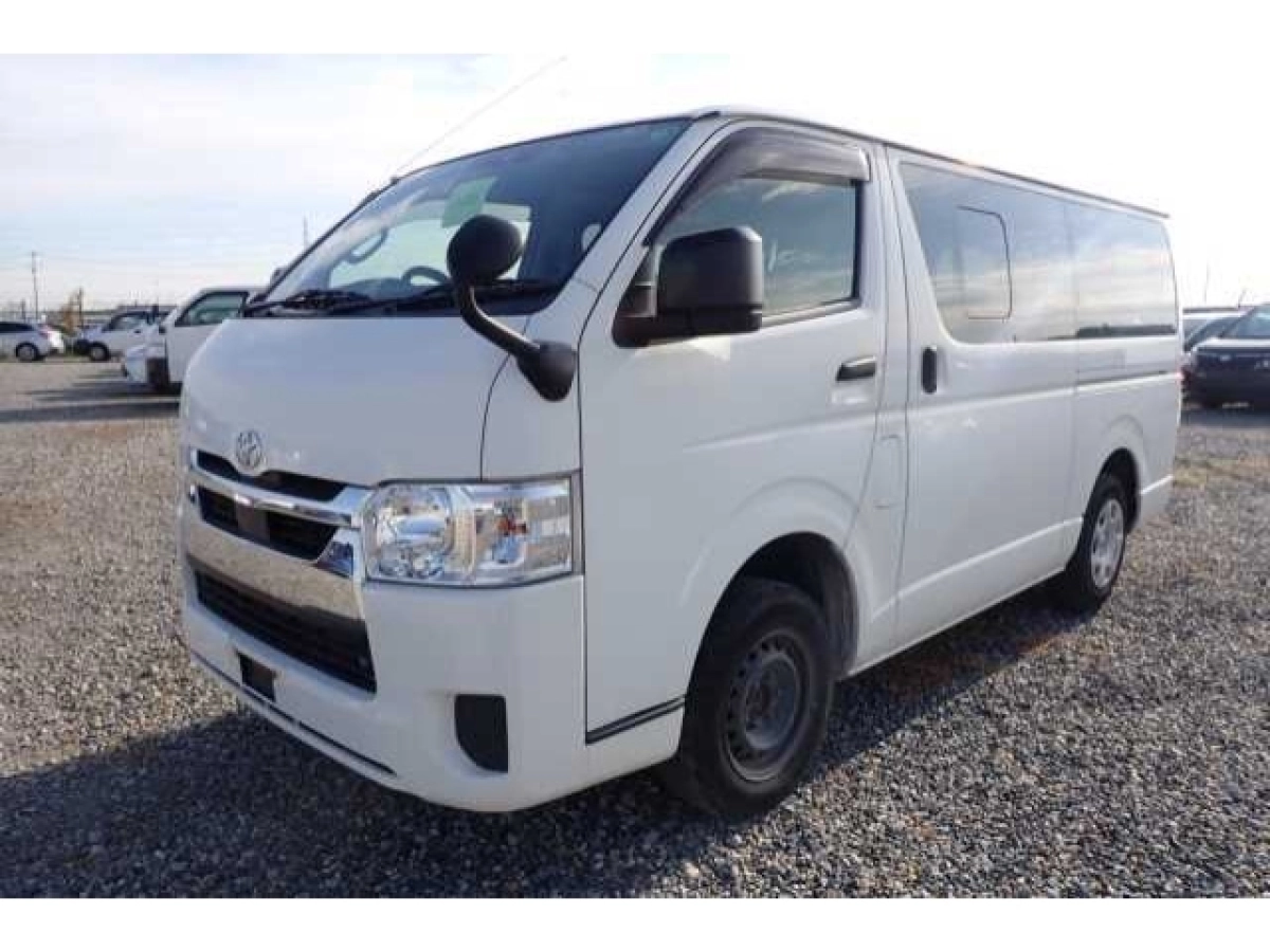 TOYOTA HIACE VAN GDH201V 2020