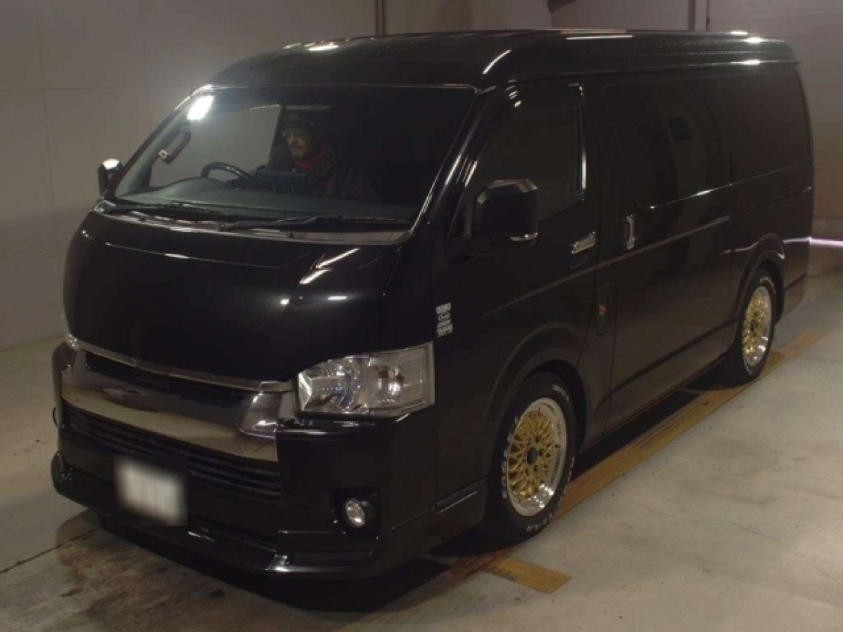 TOYOTA HIACE TRH214W 2019