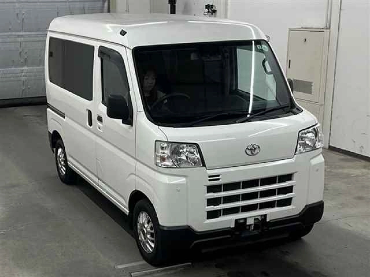 TOYOTA PIXIS VAN S700M 2022