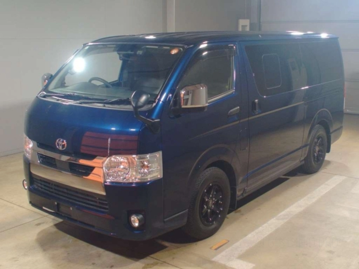TOYOTA HIACE VAN TRH200V 2021