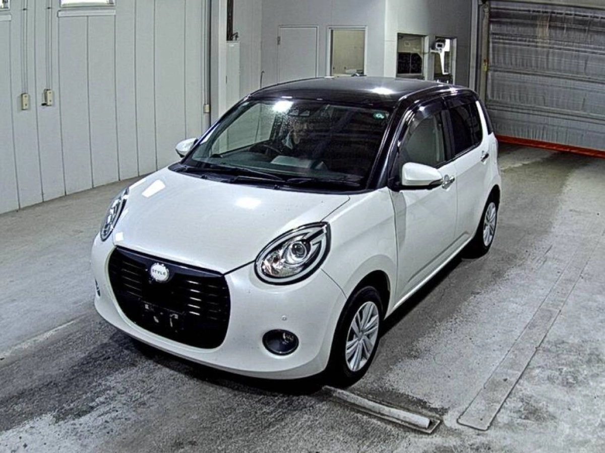 DAIHATSU BOON