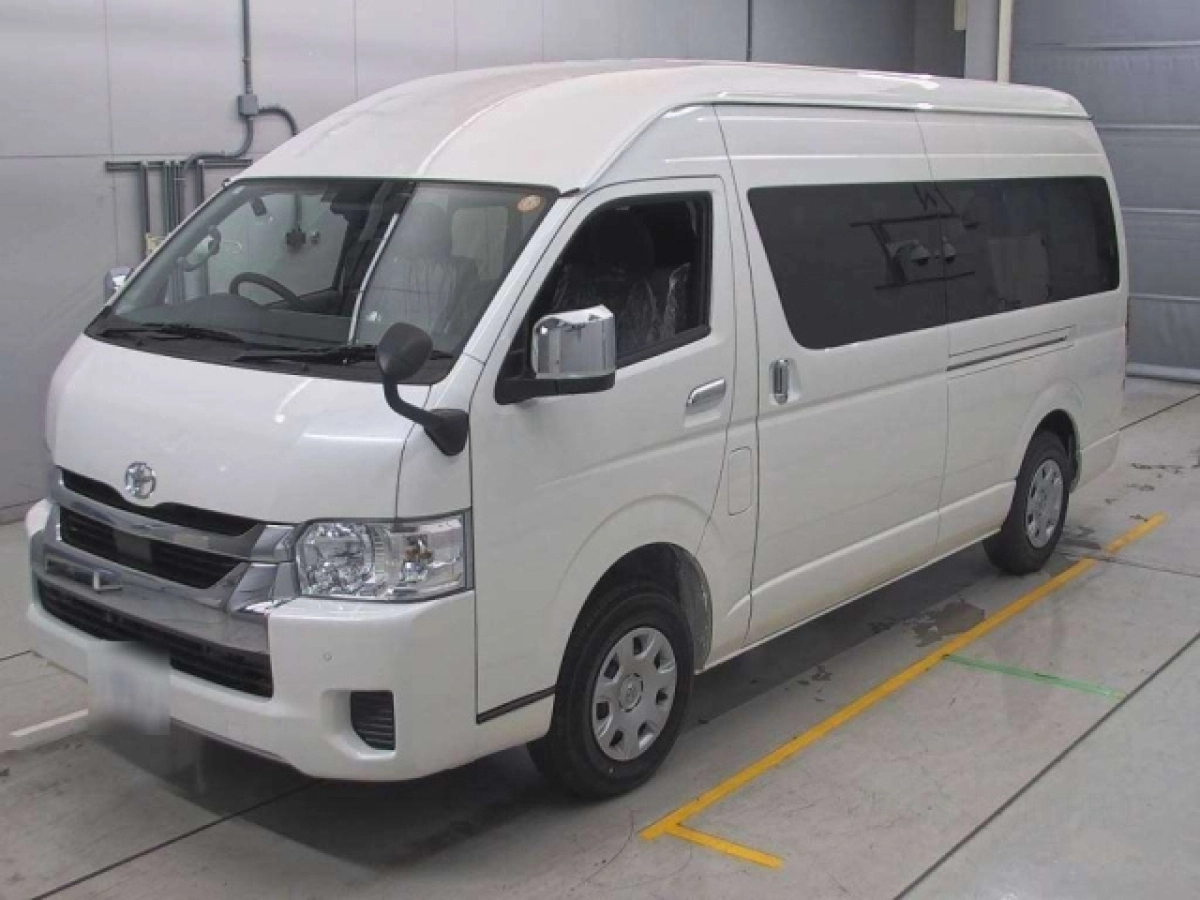 TOYOTA HIACE TRH229W 2025