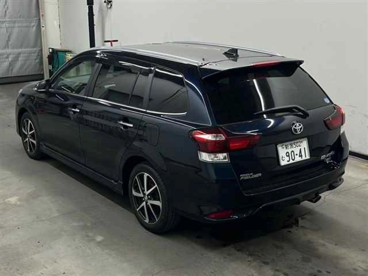 TOYOTA COROLLA FIELDER