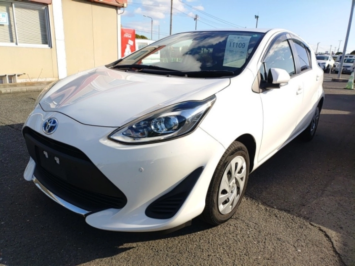 TOYOTA AQUA NHP10 2020